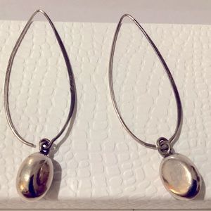 Silpada 925 just dropping in dangle earrings
